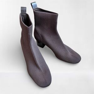 Everlane The Glove Boot in Dark Brown ReKnit Size 8